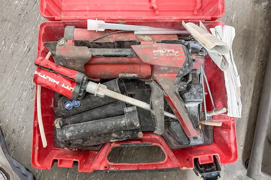 2 pistolety do kartridży Hilti HDM 330