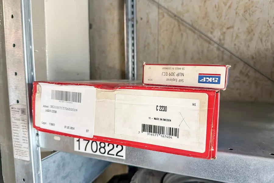 2 роликоподшипника SKF
