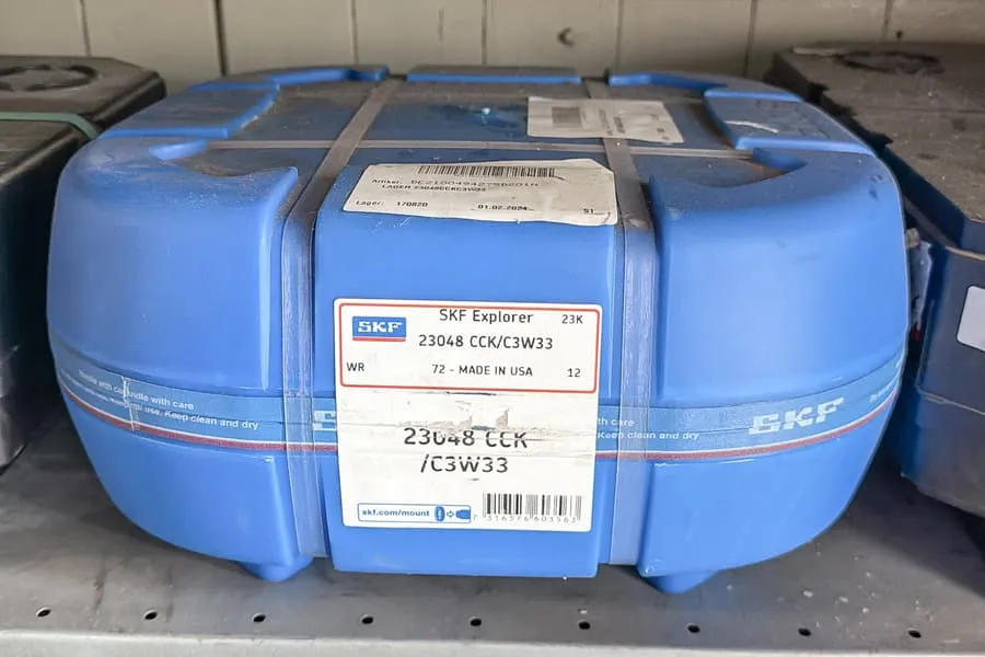 Spherical roller bearing SKF 23048 CCK/C3W33