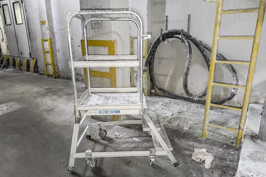 Platformladder Zarges met veerdrukrollen, 3 treden