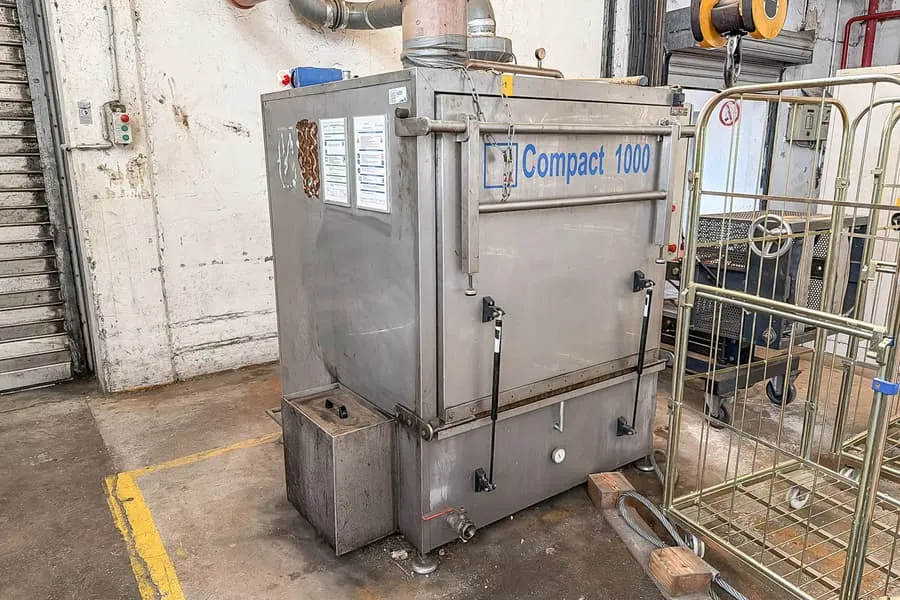 Ostřikovací čisticí zařízení APS Compact 1000