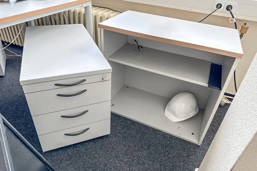 Ordnerschrank und Rollcontainer