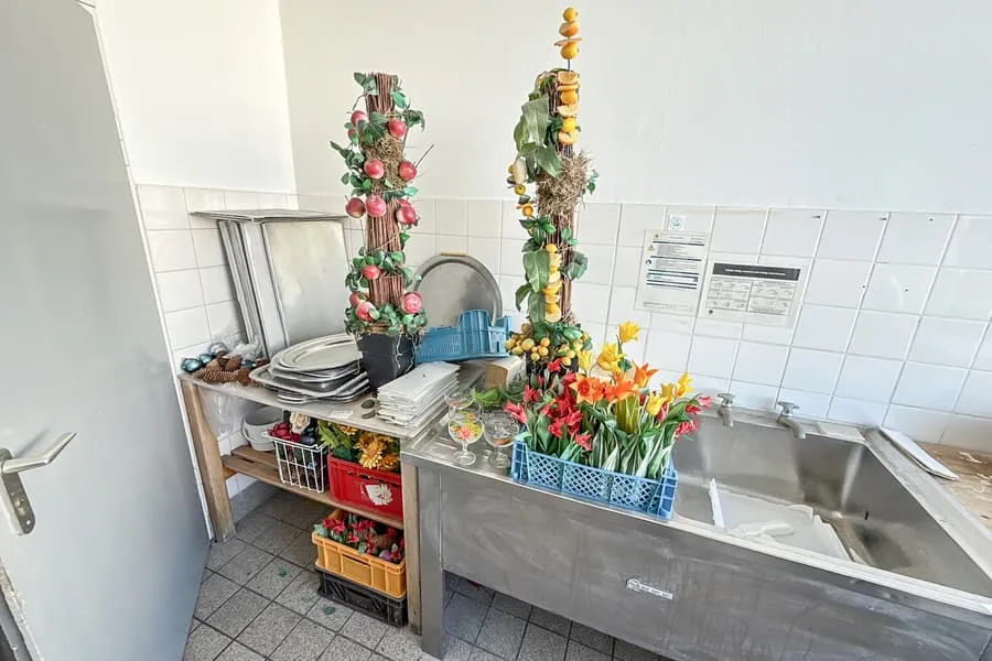 Lot of catering supplies