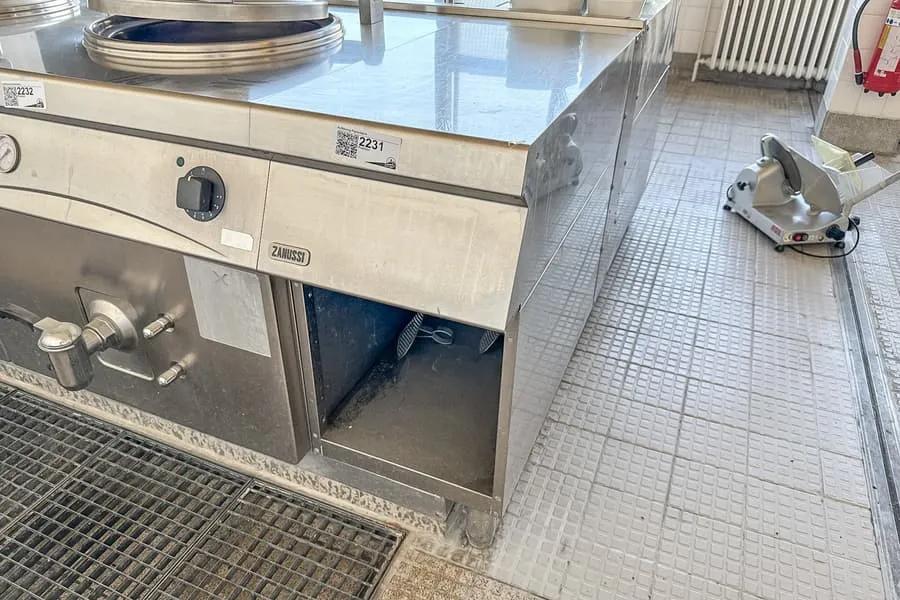 Nerezový pracovní blok Zanussi