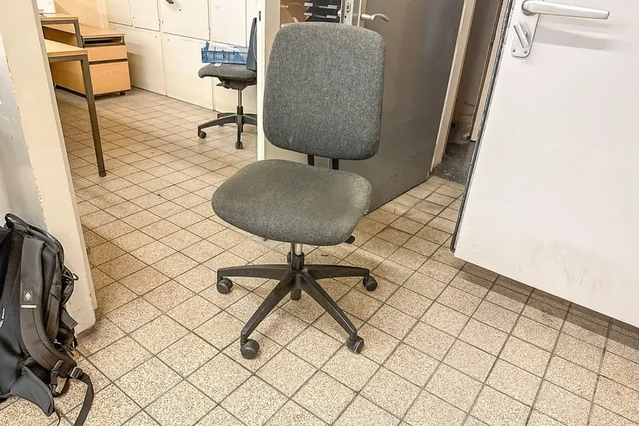 Kancelářská otočná židle