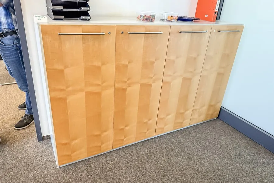 Chest of drawers