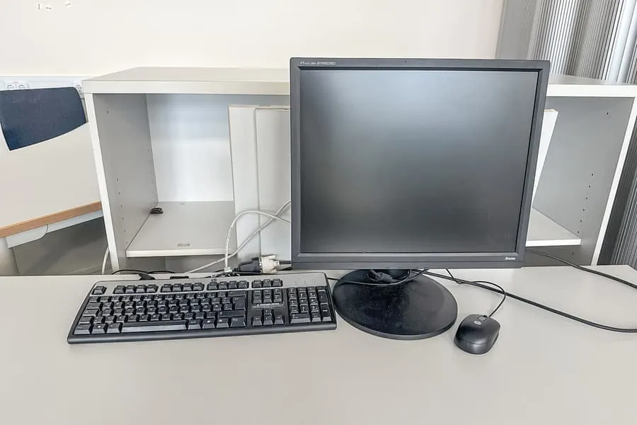 Moniteur Iiyama ProLite B1980SD, 19"