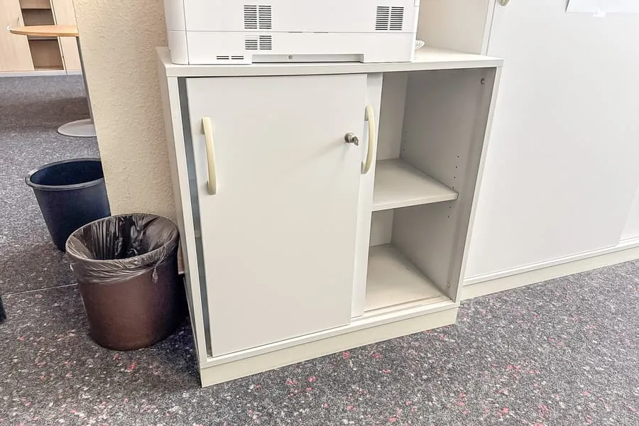 Kast met schuifdeuren