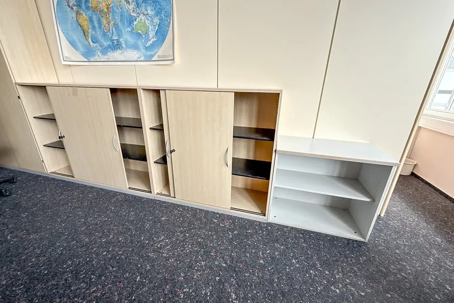 2 schuifdeurkasten en ordnerkast