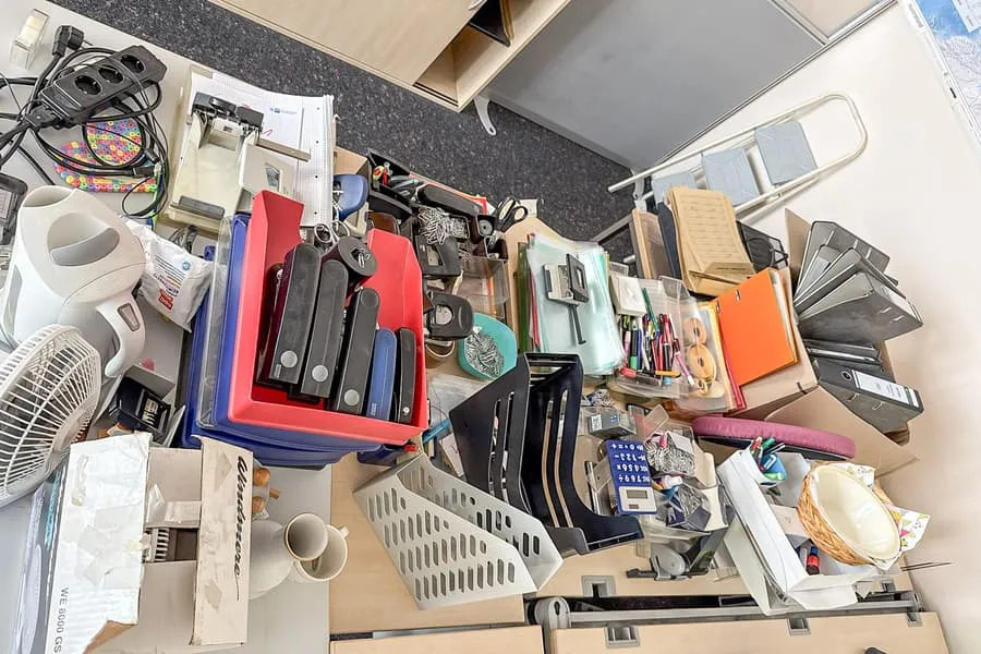 Lot de fournitures de bureau