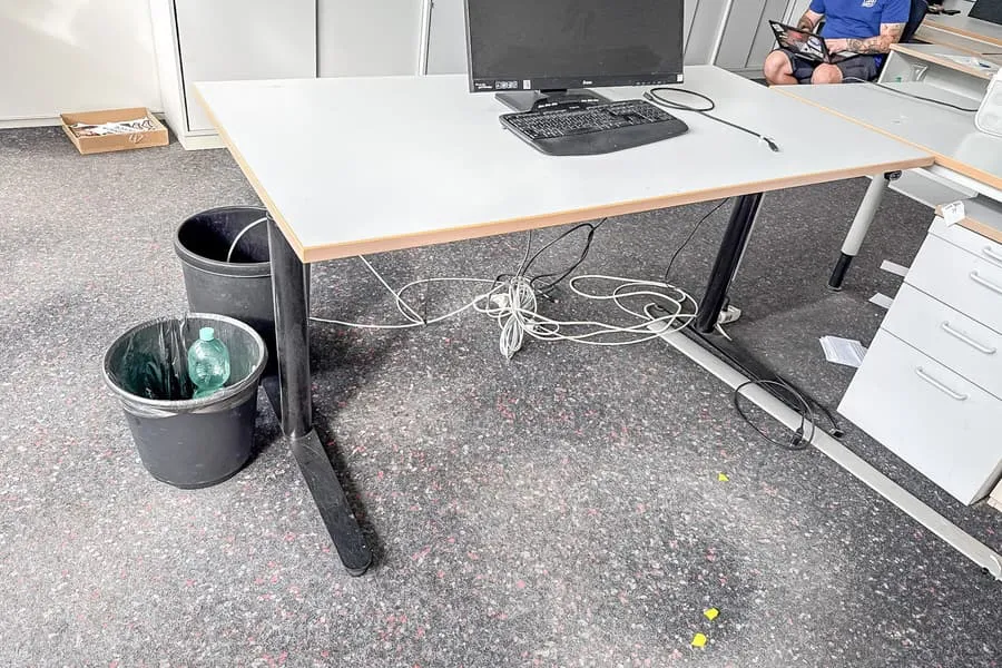 Bureau à hauteur réglable électrique