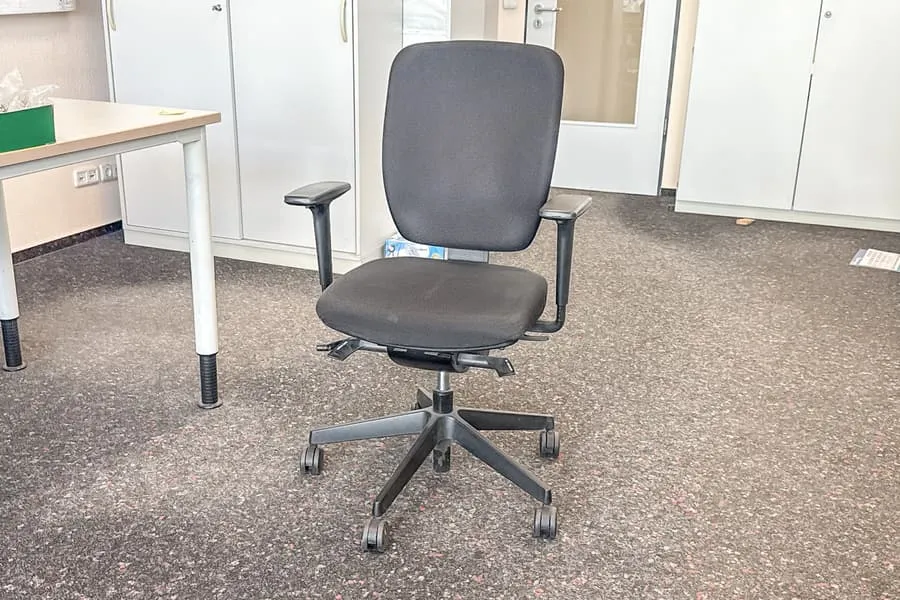 Office swivel chair