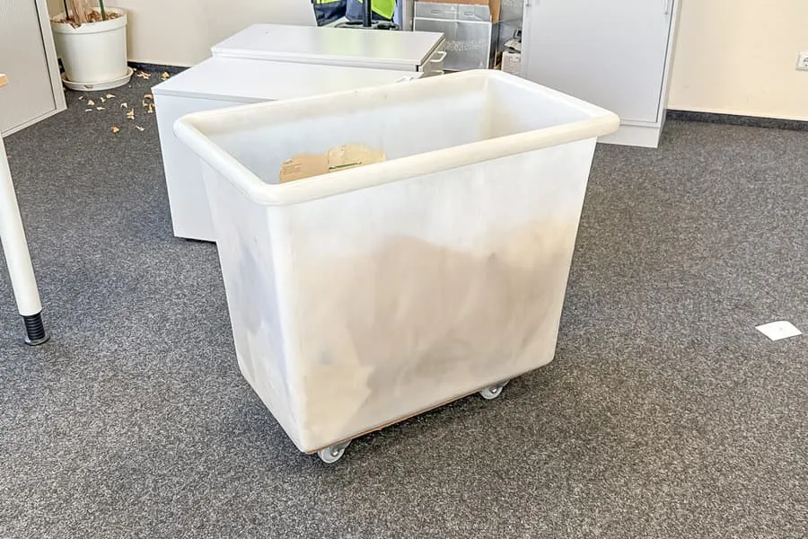 Kunststoffkiste, fahrbar