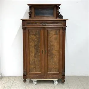 Vertiko avec superstructure
