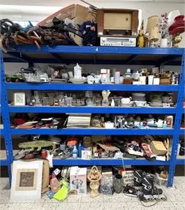 Household goods lot