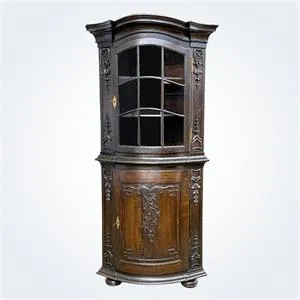 Eckvitrine im Aachener Barockstil
