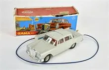 Gama, 375 Mercedes Benz 220 S