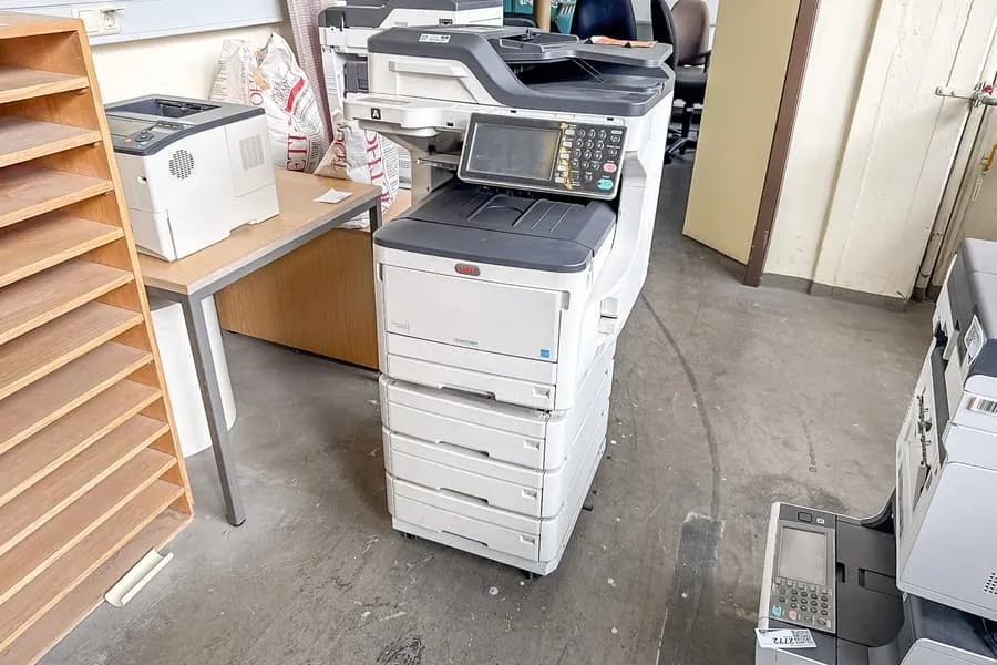 Tisková stanice OKI ES8473MFP, vadná