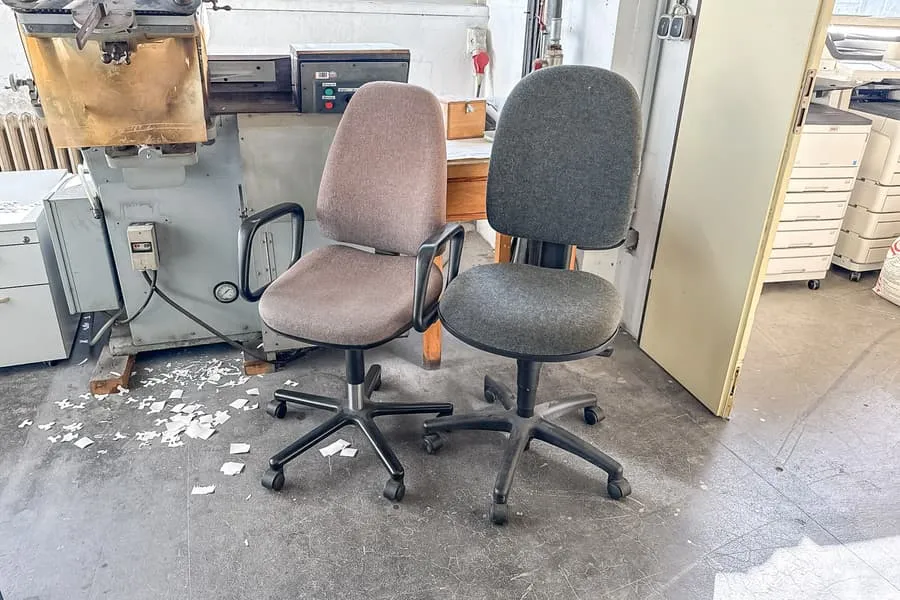 2 Bürodrehstühle