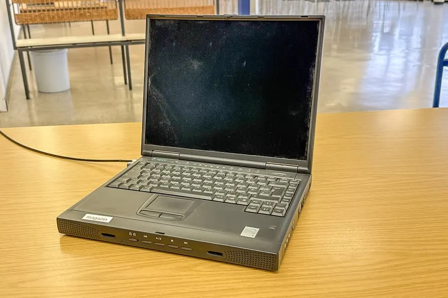 Laptop Gateway Solo Solo9300