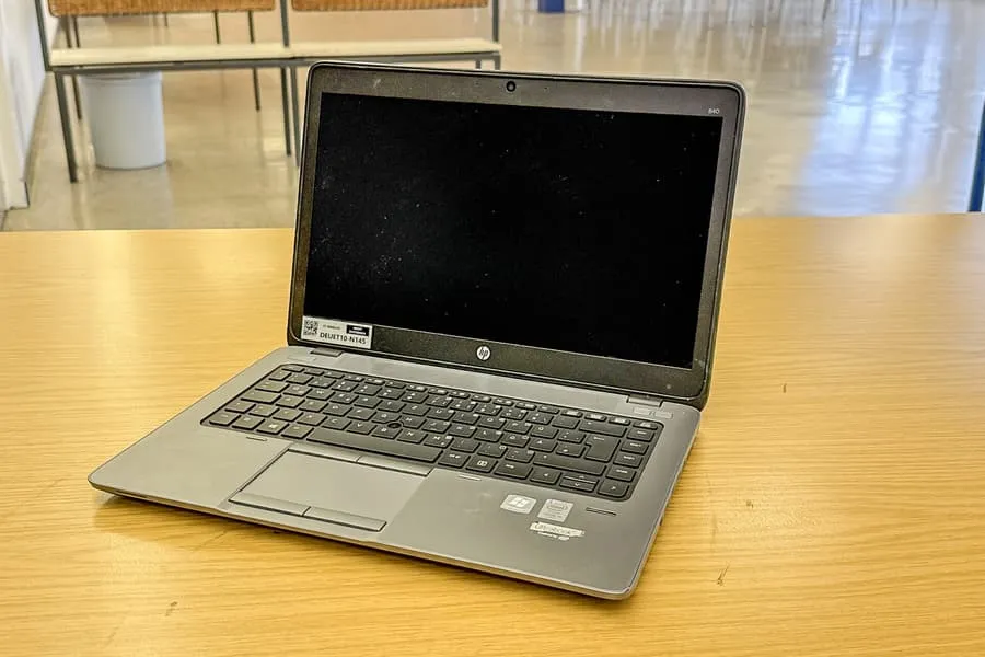 Ordinateur portable HP EliteBook 840