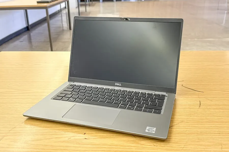 Ordinateur portable Dell Latitude 7410