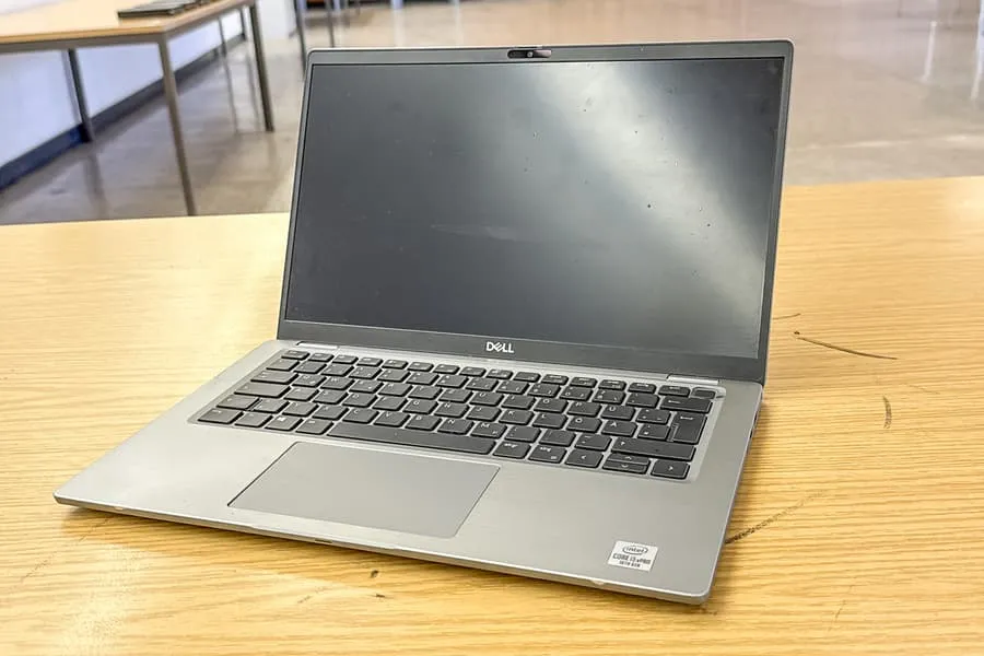 Ordinateur portable Dell Latitude 7410