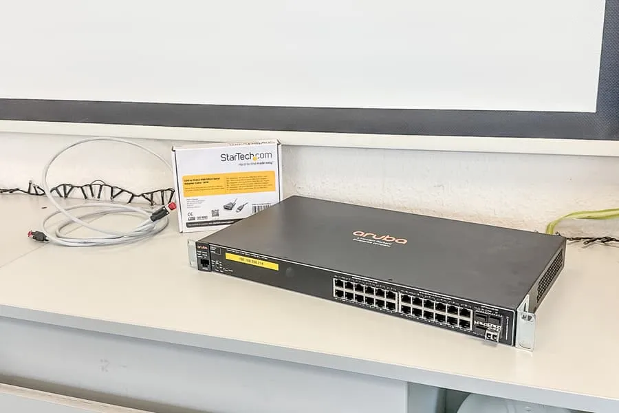 Switch Aruba J9776A 2530-24G