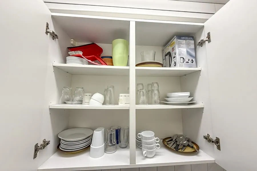 Kastinhoud: keukenbenodigdheden