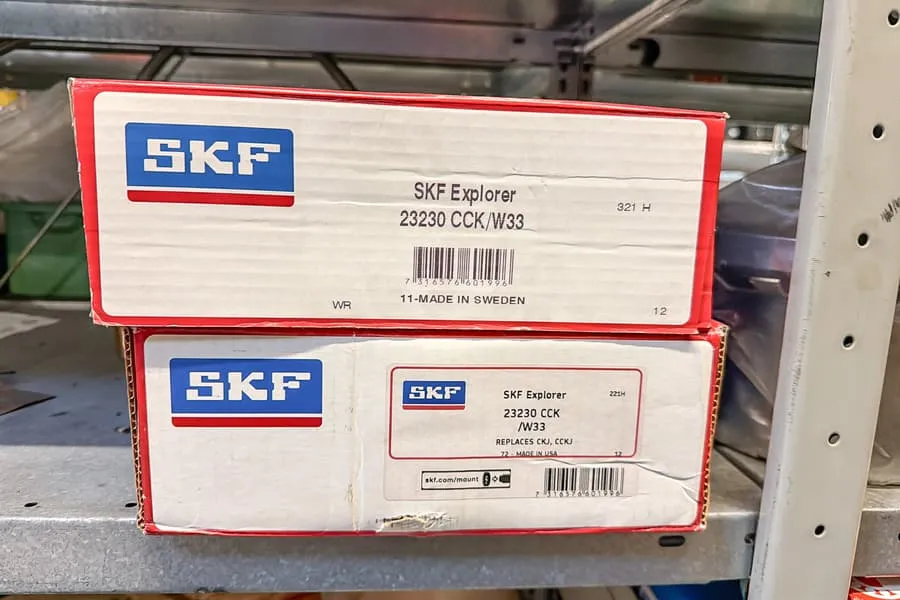 2 pendelrollagers SKF 23230 CCK/W33