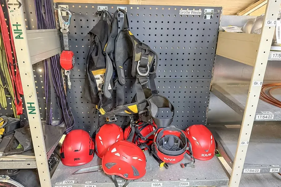 Lot of fall protection