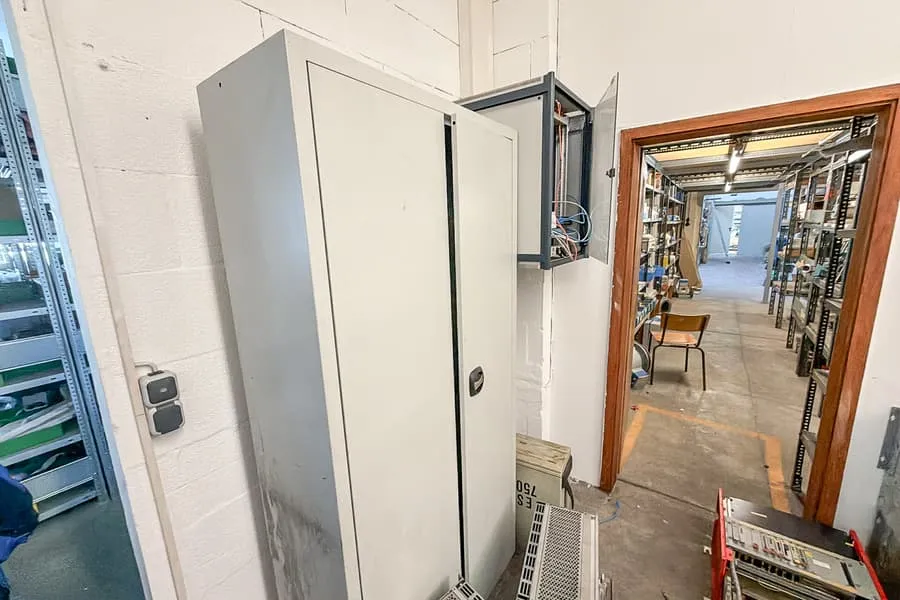 Metal storage cabinet
