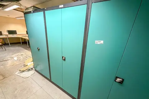 Metalowa szafa magazynowa Kaiser+Kraft