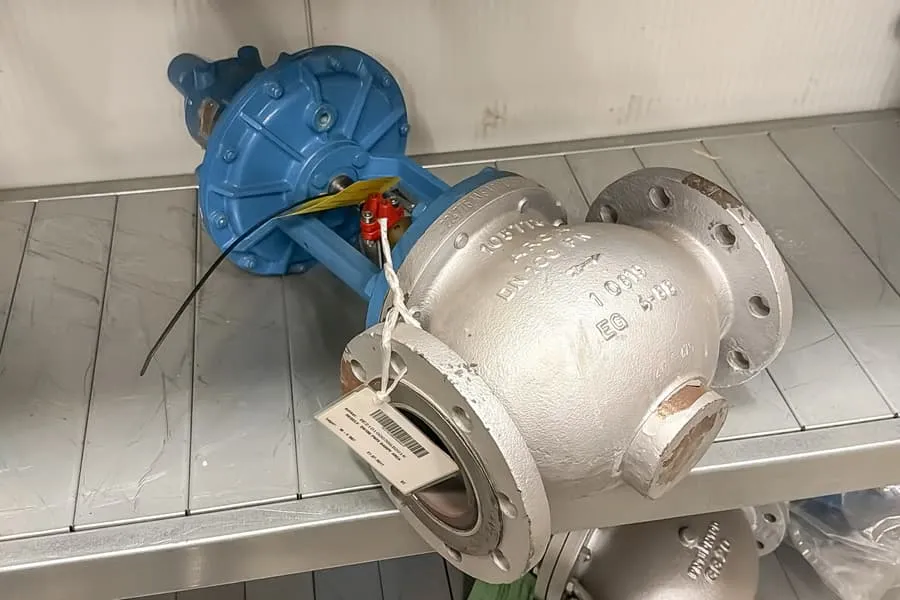 Регулирующий клапан DN100PN25