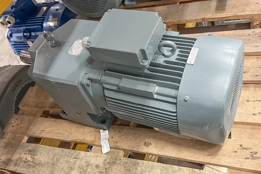 Motoréducteur électrique KEB