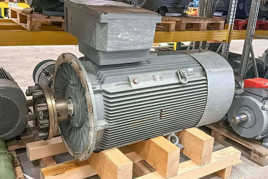 Asynchronní motor VEM IE2-W22R 355LY6 NS LL TPM SLH HW