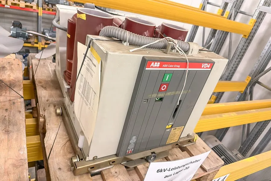 Disjoncteur ABB, 6 kV
