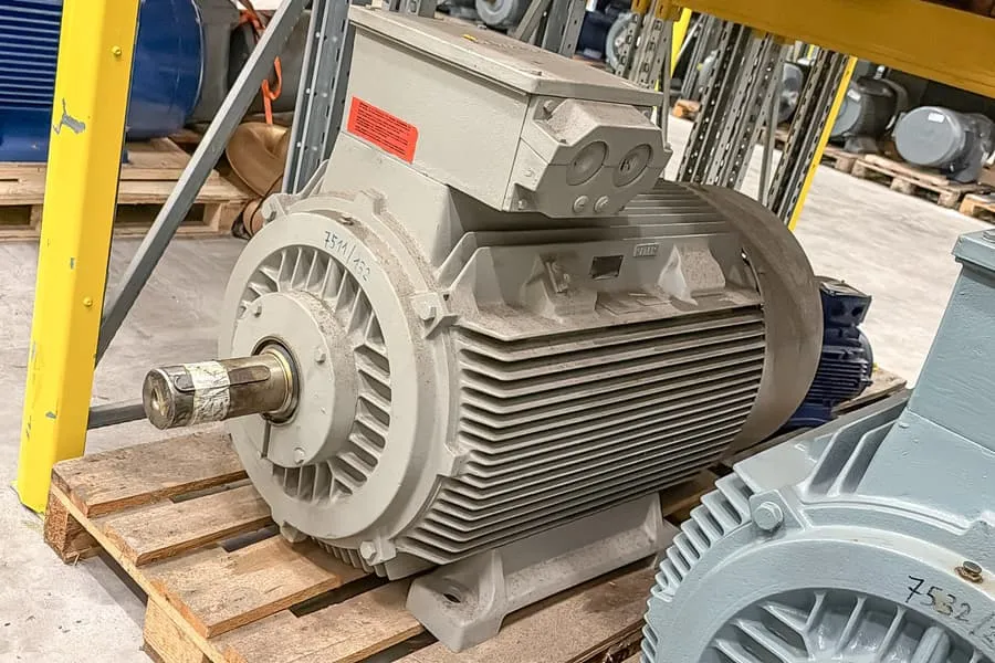 Elektromotor Siemens 1LA6 318-8A860-Z 315L