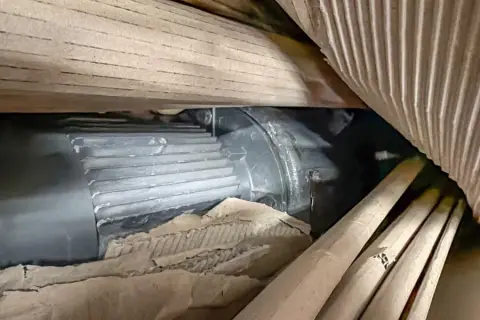 2 moteurs électriques