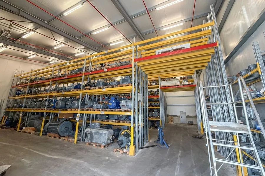 Zware stelling, ca. 36 strekkende meter